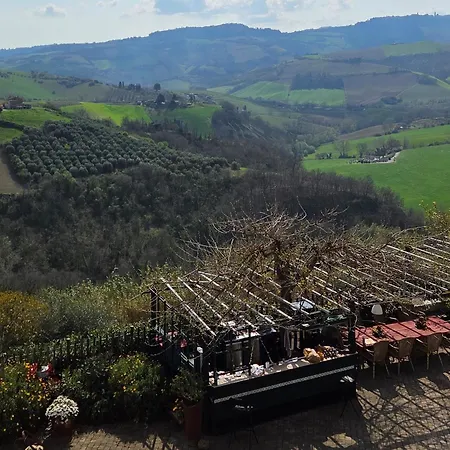 Agricola Lanciani Çiftlik konaklama Montefiore dellʼAso