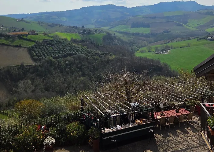 Agricola Lanciani Çiftlik konaklama Montefiore dellʼAso